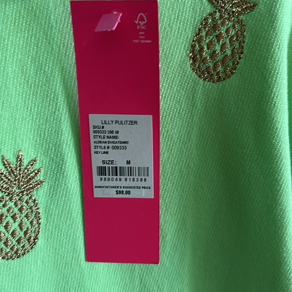 Cute Lilly Pulitzer Aldean Sweatshirt - Picture 2 of 5
